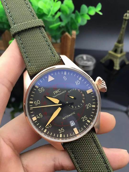 IWC watch man-479